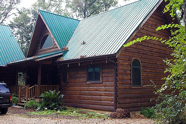 Log house Front porch