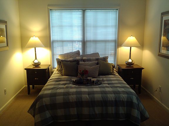 5th image of 3050 Helmsdale Pl APT 1208