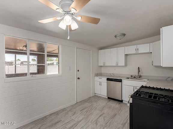 5th image of 1214 W Kleindale Rd