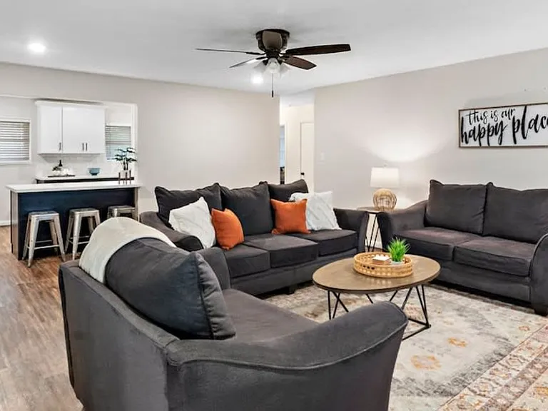1302 Meadow Lark St — Photo 11
