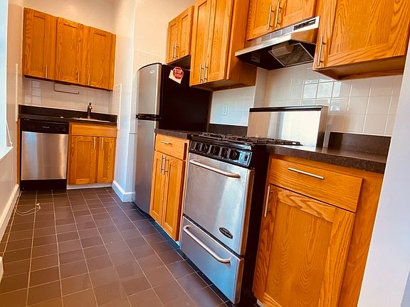 4th image of 200 W 92nd St APT 3B