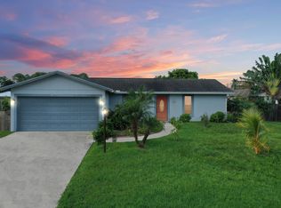 571 SE Karrigan Ter, Pt Saint Lucie, FL 34953