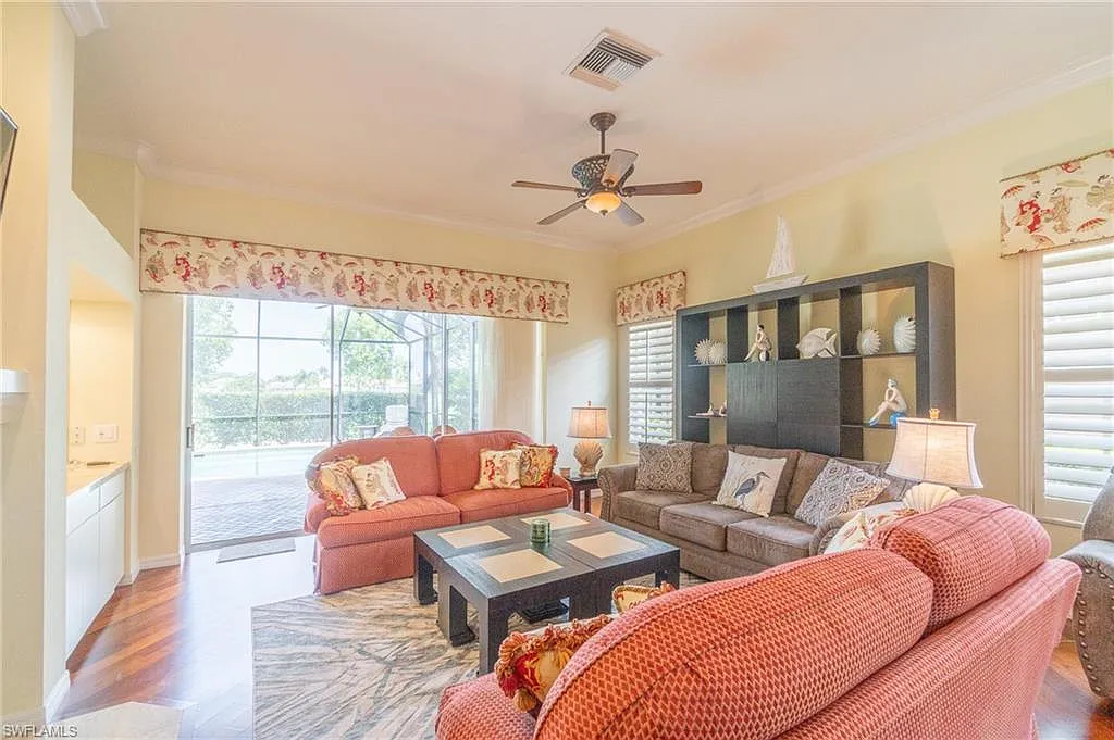 3 bed, 3.0 bath, 2251 sqft, $4,000 — Photo 3