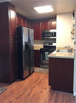 4th image of 5565 Canoga Ave APT 221