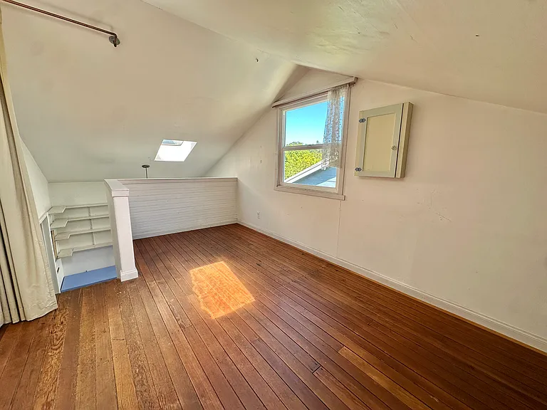 11 Hillview Ave — Photo 27