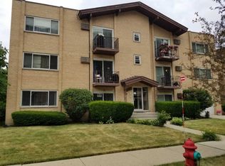 1354 Washington St #101, Des Plaines, IL 60016