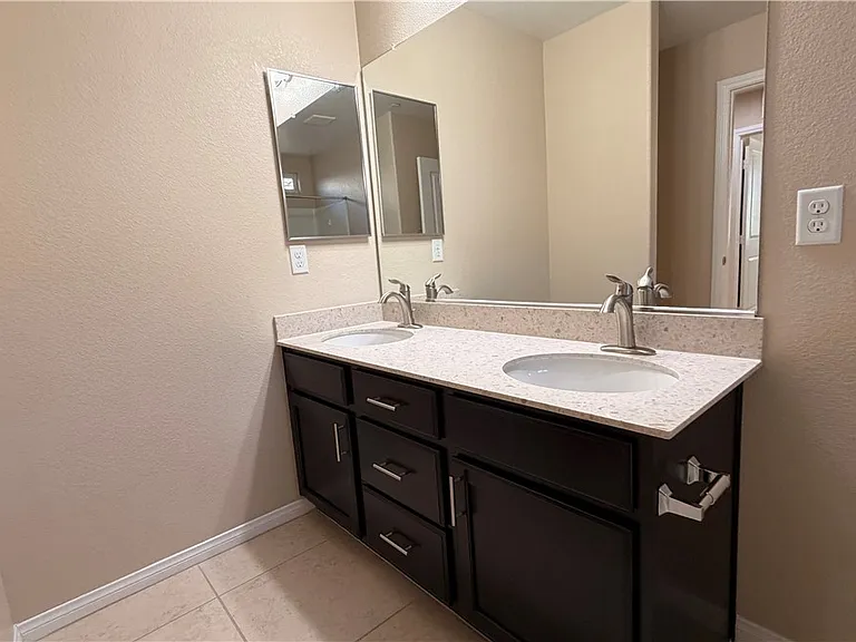 3024 Paladi Ave — Photo 32