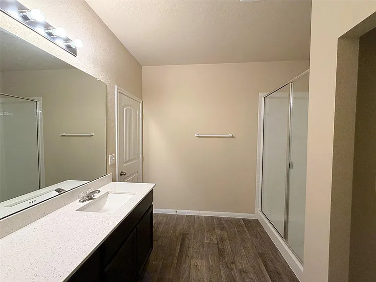 225 Cibolo Creek Dr — Photo 21