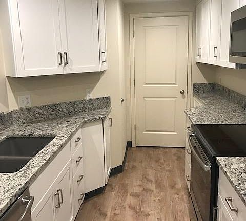 2nd image of 415 S Howes St APT 808
