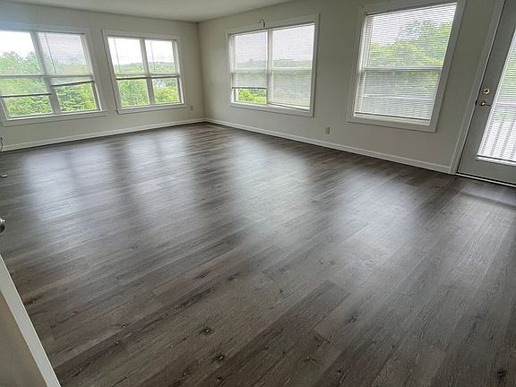 4th image of 820 Gray Rd APT 1