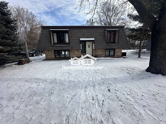 2nd image of 15035 Ramsey Blvd NW