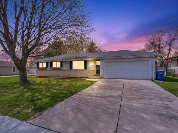 1566 Scott ROAD, Port Washington, WI 53074
