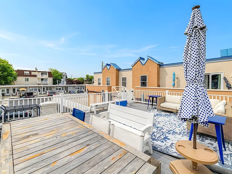 9609 Ventnor Ave #B1 — Photo 4