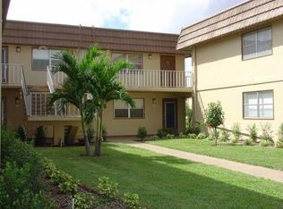 82 Saxony Cir #B, Delray Beach, FL 33446