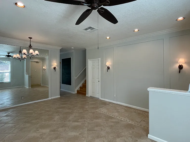 4857 Victoria Cir — Photo 8