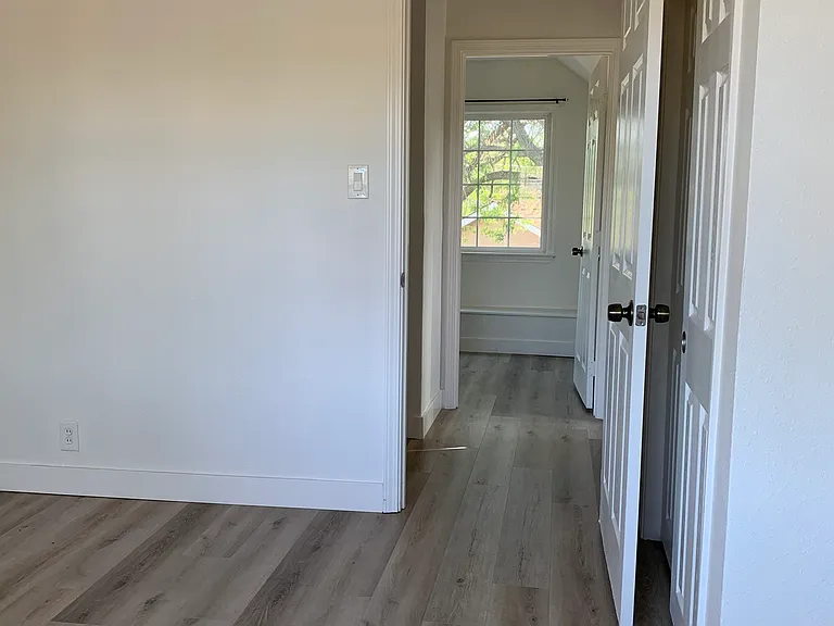 4192 Pickwick Dr — Photo 15