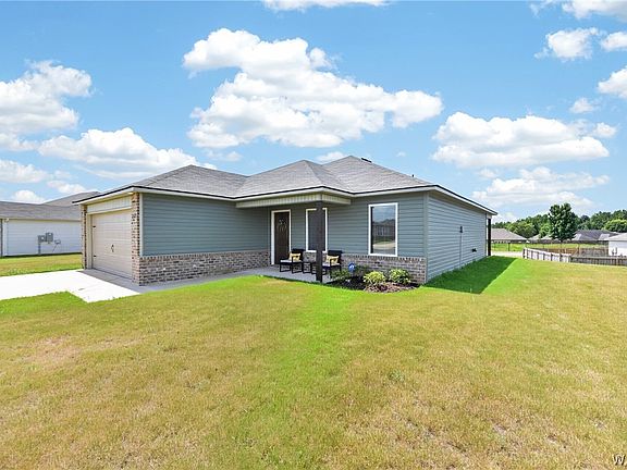2nd image of 2321 Bobwhite Dr
