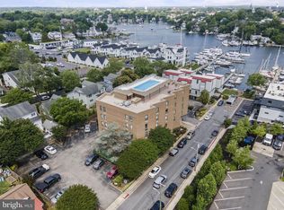 316 Burnside St APT 208, Annapolis, MD 21403