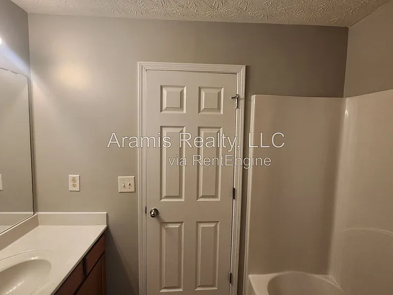 4324 Grant Forest Cir — Photo 10