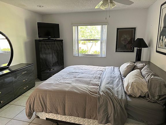 5th image of 13749 Flora Place #B
