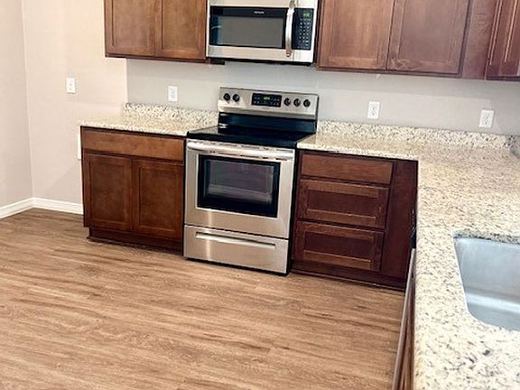 4th image of 1289 Trailside Dr