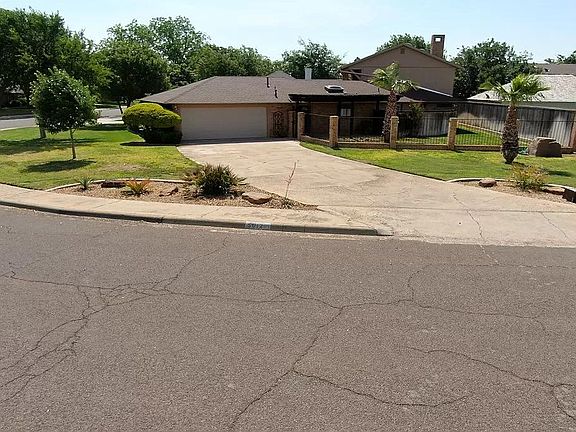 4th image of 5012 Los Alamitos Dr