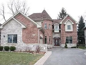 2537 Laurel Ln photo 1