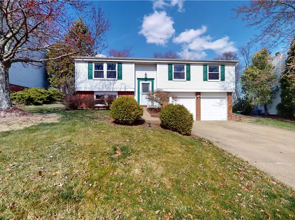 613 Meade Dr, Coraopolis, PA 15108
