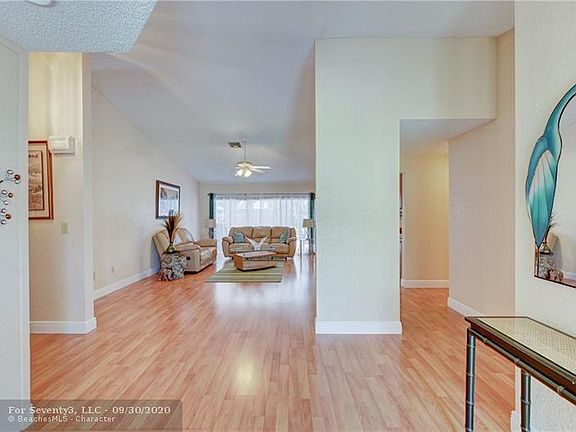 5th image of 10900 NW 15th St