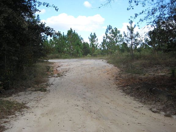 4th image of 106 Massey Airport Rd