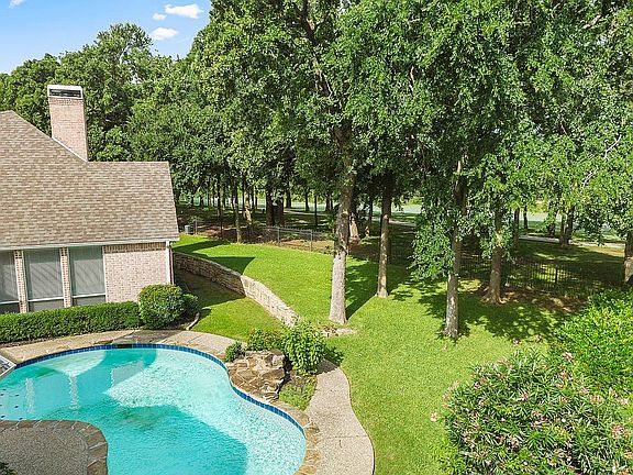 3rd image of 4409 Crown Knoll Cir