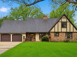 314 Lillian Ln, Waterloo, IA 50701