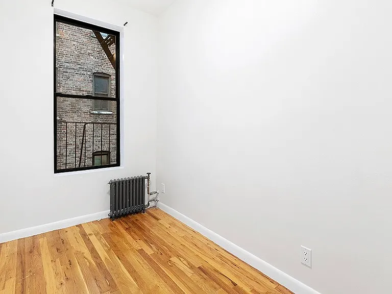 1272 Amsterdam Ave #3D — Photo 3