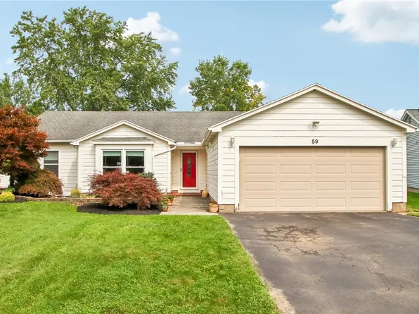 59 Lone Oak Cir, Penfield, NY 14526
