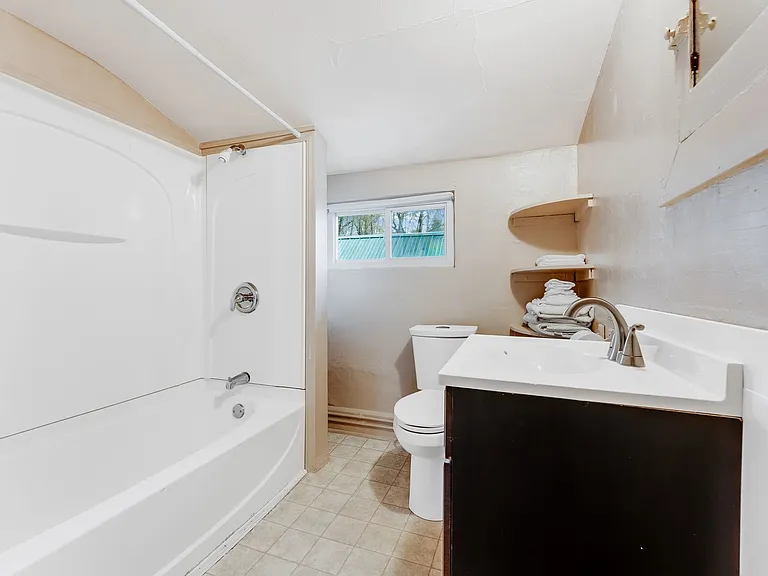 759 Battelle Ave — Photo 10