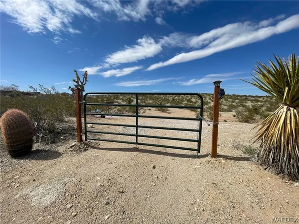 545 Silver Creek Ln, Meadview, AZ 86444