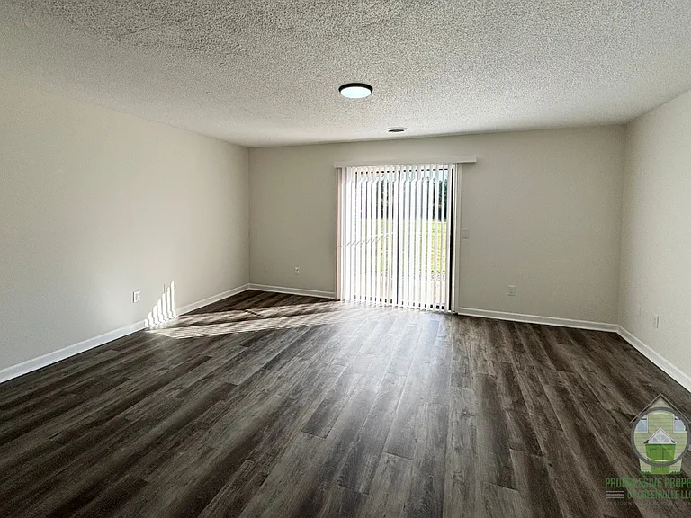 1216 N Main St #B2 — Photo 5