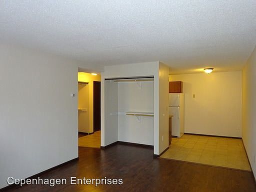 1st image of 629 E 15th St