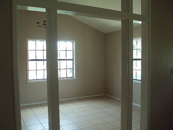 3rd image of 251 Wentz St