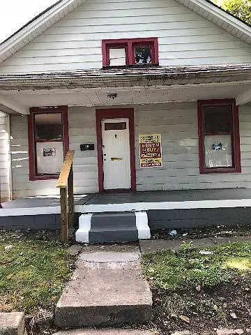 1222 N Sheffield Ave photo 1