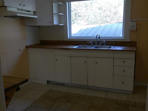 2nd image of 2117 Logan Ave