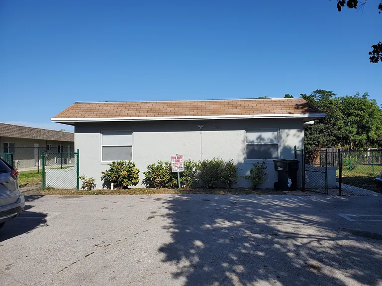 743 S Swinton Ave #1 — Photo 3