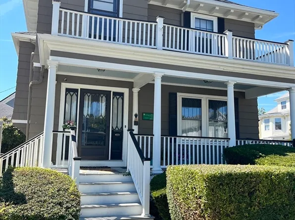 15 Hawthorn Ter, New Bedford, MA 02740