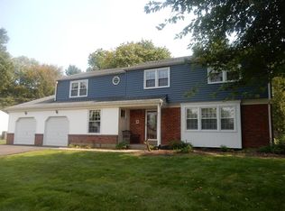 84 Sioux Rd, Doylestown, PA 18901