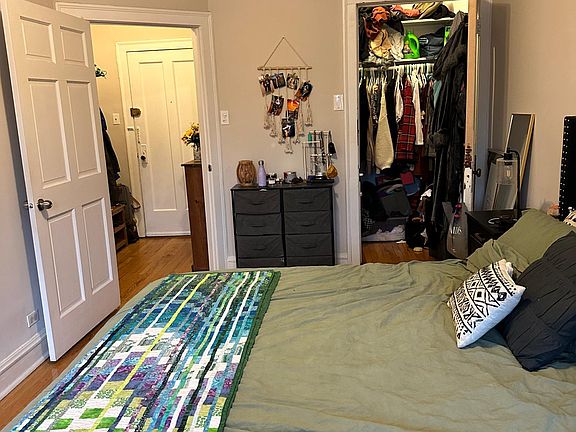 4th image of 4623 N Lincoln Ave #3SW