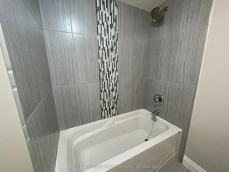 24 Baroche St #LOWER — Photo 6