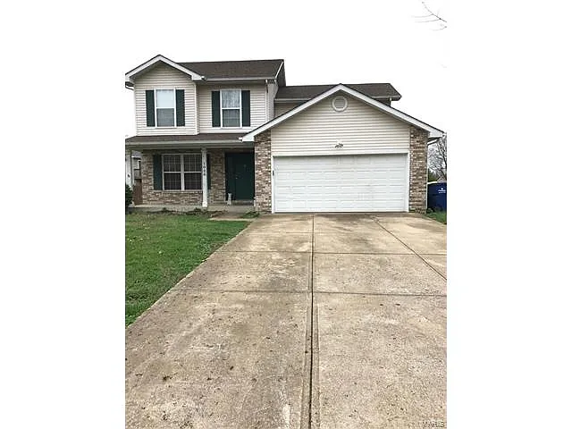 1025 Parc Central Dr photo 1
