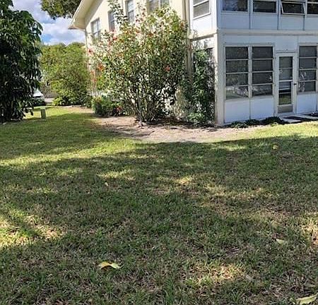 3rd image of 256 Newport Ct #P