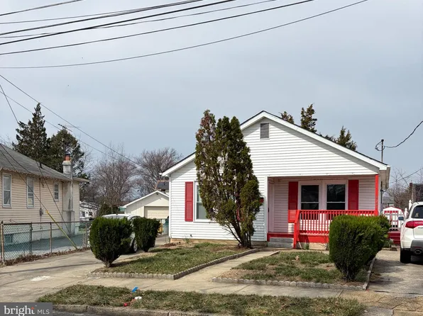 8249 Eden Ln, Pennsauken, NJ 08110