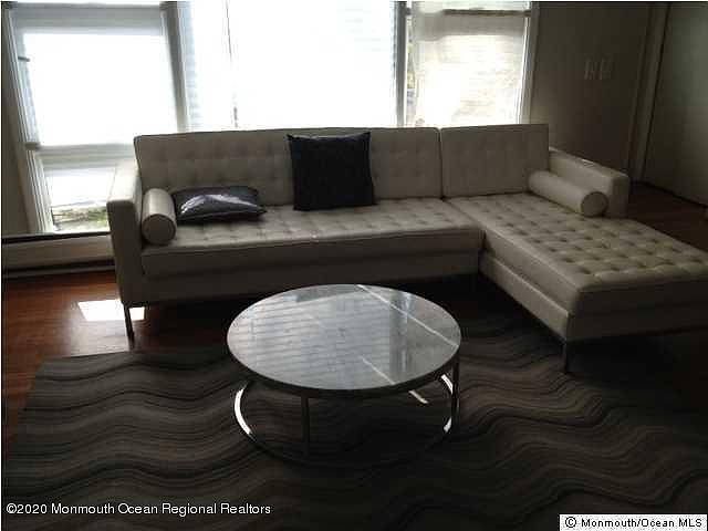 1st image of 217 Larchwood Ave